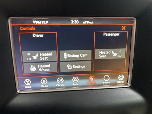 Diamond Black Crystal Pearlcoat 2019 Jeep Grand Cherokee Laredo