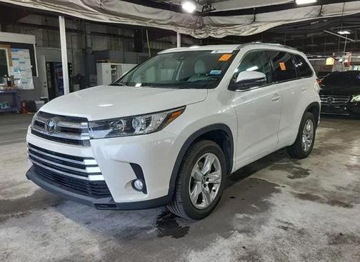 Blizzard Pearl 2017 Toyota Highlander Limited