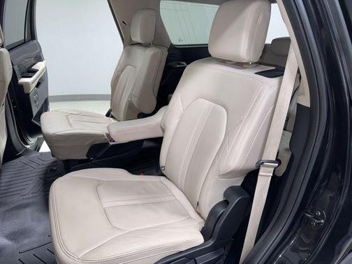 2022 Ford Expedition Platinum