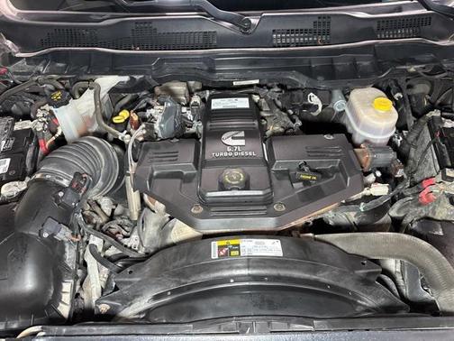 2018 RAM 2500 Tradesman Crew Cab 4x4 6'4' Box