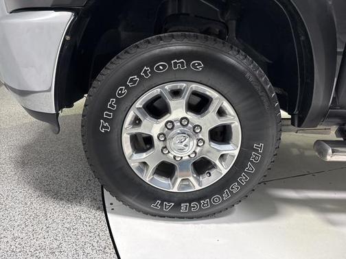 2018 RAM 2500 Tradesman Crew Cab 4x4 6'4' Box