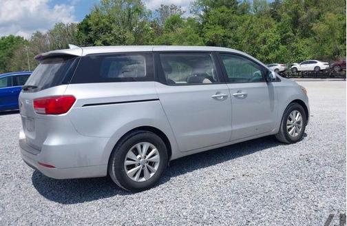 Silky Silver 2018 Kia Sedona L