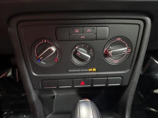 2018 Volkswagen Beetle 2.0T S