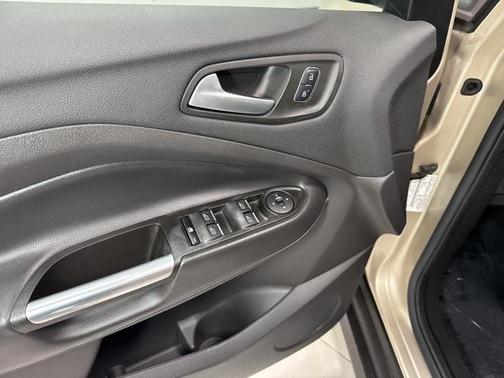 2017 Ford C-Max Hybrid SE