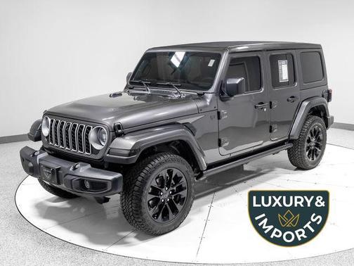 Granite Crystal Metallic Clearcoat 2025 Jeep Wrangler 4-Door Sahara 4x4