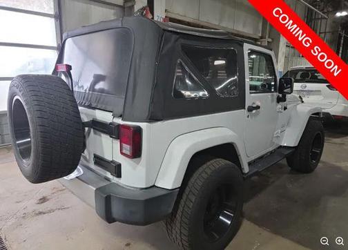 Bright White Clearcoat 2017 Jeep Wrangler Sahara