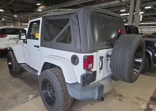 Bright White Clearcoat 2017 Jeep Wrangler Sahara