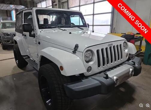 Bright White Clearcoat 2017 Jeep Wrangler Sahara