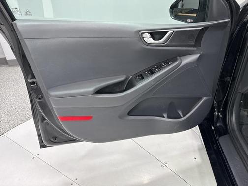 2019 Hyundai IONIQ Hybrid Blue