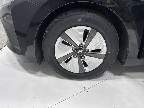 2019 Hyundai IONIQ Hybrid Blue