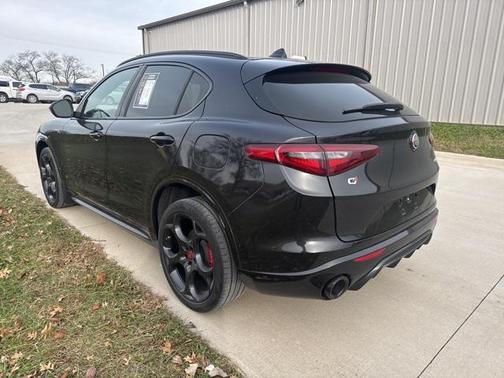 2022 Alfa Romeo Stelvio Ti