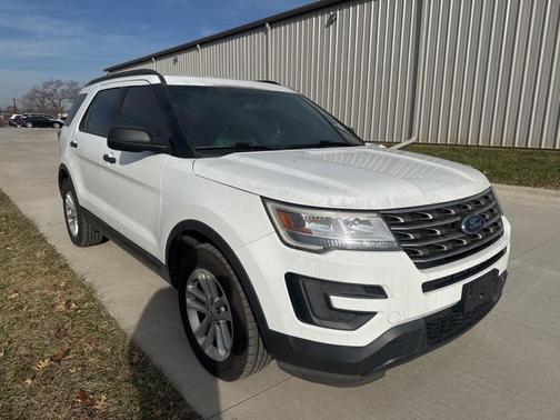 2017 Ford Explorer Base