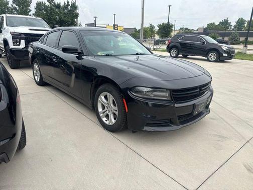 Pitch Black Clearcoat 2019 Dodge Charger SXT