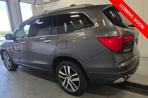 Modern Steel Metallic 2017 Honda Pilot Touring