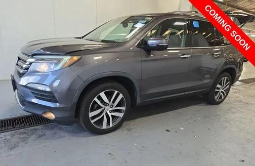 Modern Steel Metallic 2017 Honda Pilot Touring