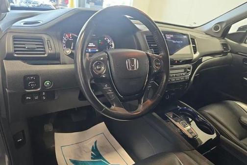 Modern Steel Metallic 2017 Honda Pilot Touring
