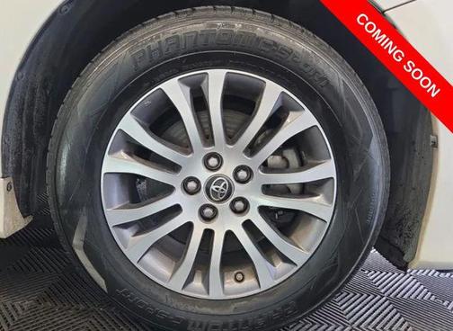 2018 Toyota Sienna XLE