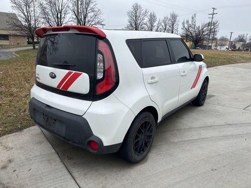 2015 Kia Soul Base