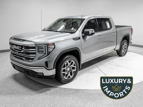 Sterling Metallic 2024 GMC Sierra 1500 SLT
