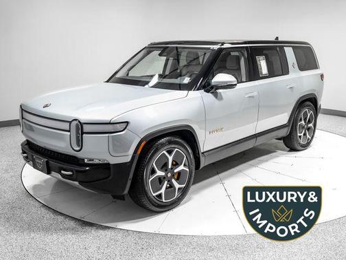 LA Silver 2023 Rivian R1S Adventure