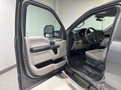 Gray Metallic 2022 Ford F-250 XL