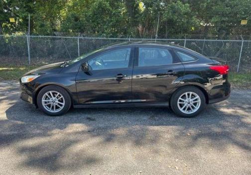 Shadow Black 2018 Ford Focus SE