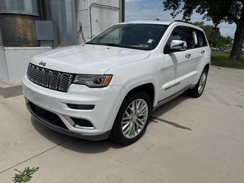 2017 Jeep Grand Cherokee Summit