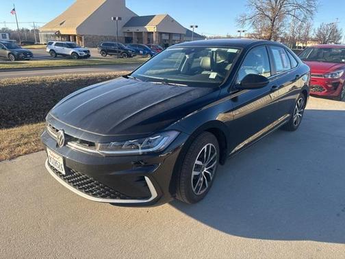 2025 Volkswagen Jetta 1.5T SE