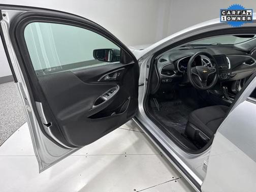 2017 Chevrolet Malibu 1LS