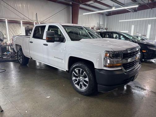 Summit White 2018 Chevrolet Silverado 1500 WT