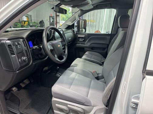 Summit White 2018 Chevrolet Silverado 1500 WT