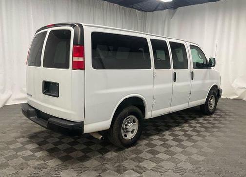 2017 Chevrolet Express 2500 LS