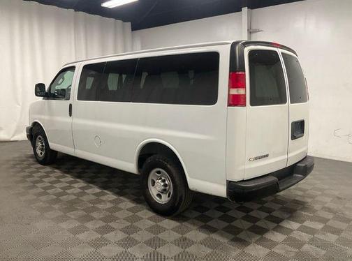 2017 Chevrolet Express 2500 LS