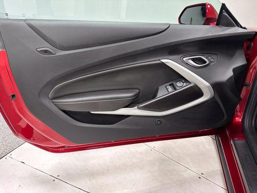 Wild Cherry Tintcoat 2022 Chevrolet Camaro 1LT