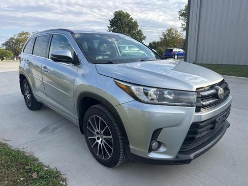 2018 Toyota Highlander SE