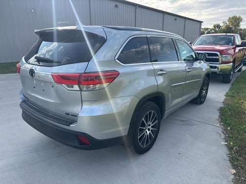 2018 Toyota Highlander SE