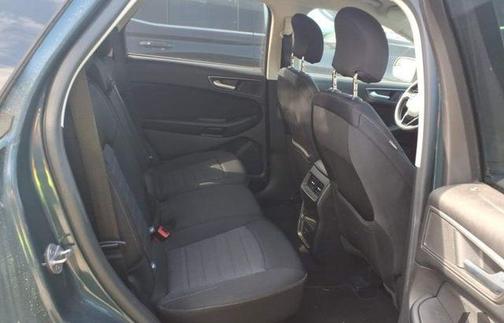 Blue Metallic 2016 Ford Edge SE