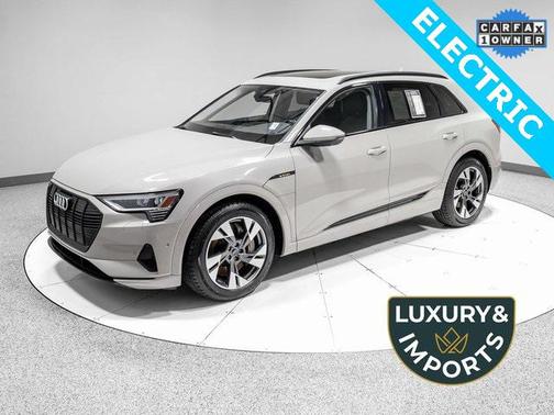 2021 Audi e-tron Premium