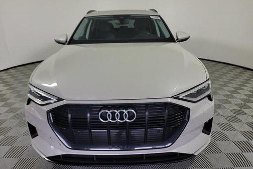 2021 Audi e-tron Premium