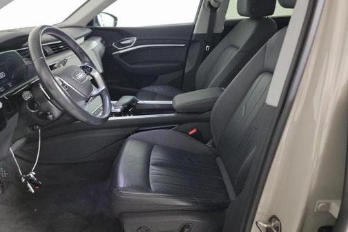 2021 Audi e-tron Premium