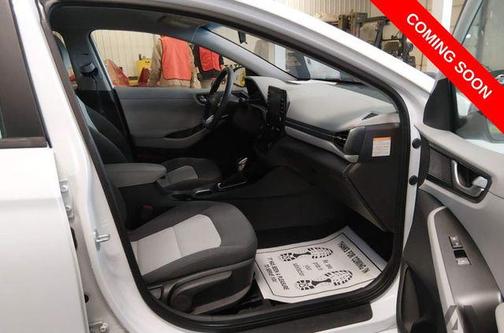 2020 Hyundai IONIQ Hybrid Blue