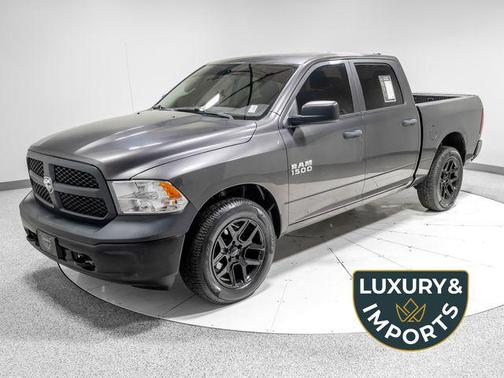 Granite Crystal Metallic Clearcoat 2018 RAM 1500 Tradesman