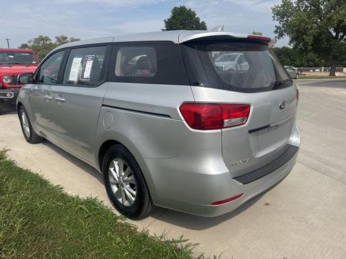2018 Kia Sedona L