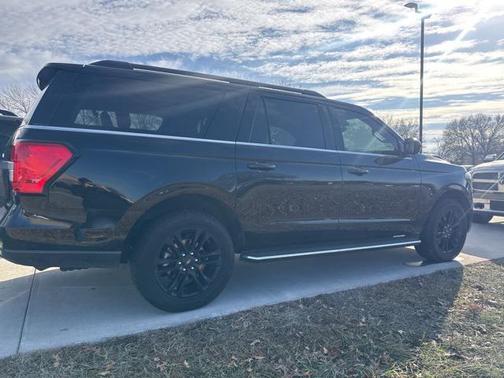 2022 Ford Expedition Max XLT