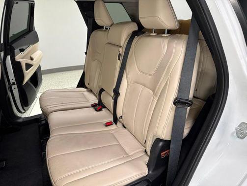 Majestic White 2023 INFINITI QX60 Luxe