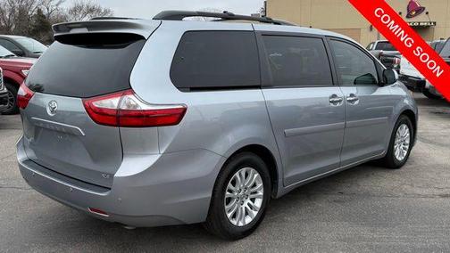 2017 Toyota Sienna XLE Premium