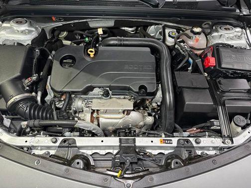 Silver Ice Metallic 2019 Chevrolet Malibu 1LS