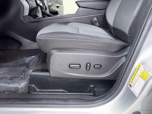 Ingot Silver 2019 Ford Escape SE