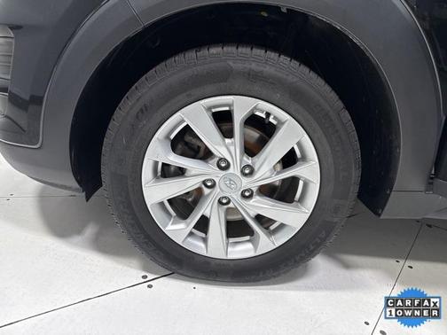 2021 Hyundai TUCSON SE