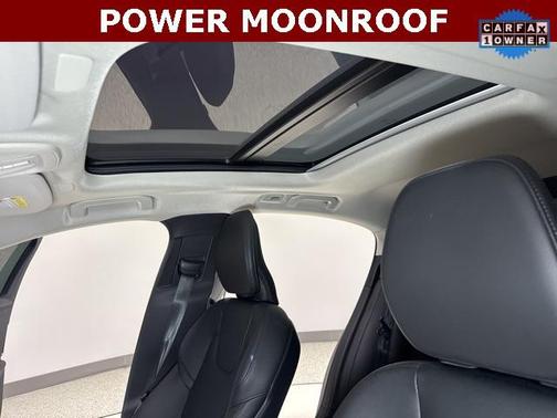 2024 Volvo S60 B5 Core Dark Theme